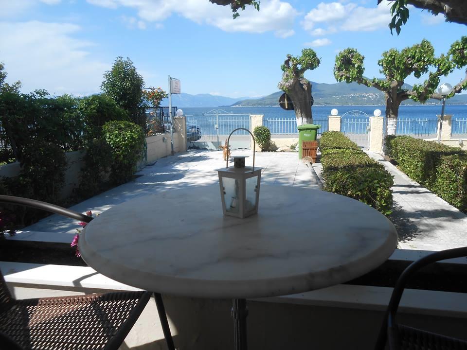 Mamanis Apartment