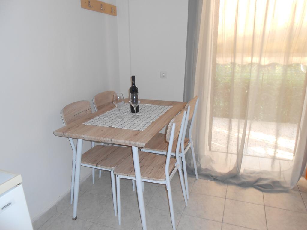 Mamanis Apartment *